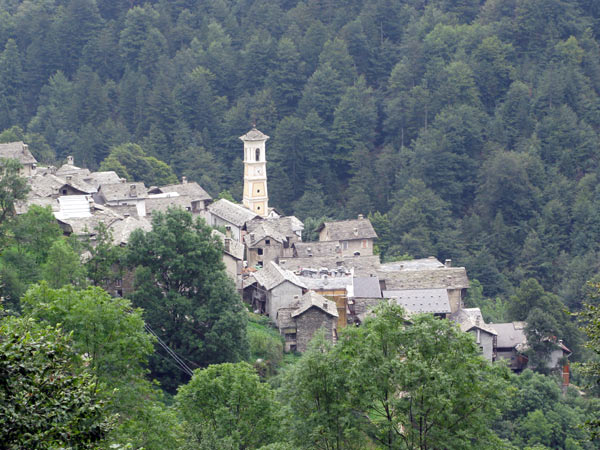 31.08.2008 - San Gottardo (Rund) 1329m, einer der 16 Ortsteile von Rimella